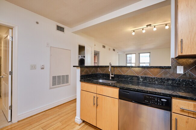 Foto del edificio - 915 E St NW