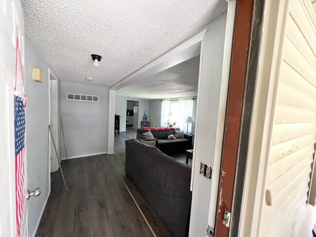 Foto del edificio - 714 Oak St