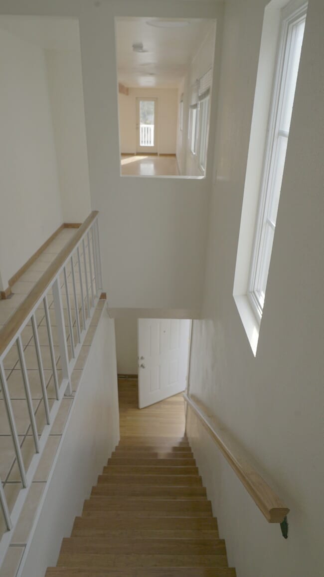 Building Photo - 8713 Pershing Dr