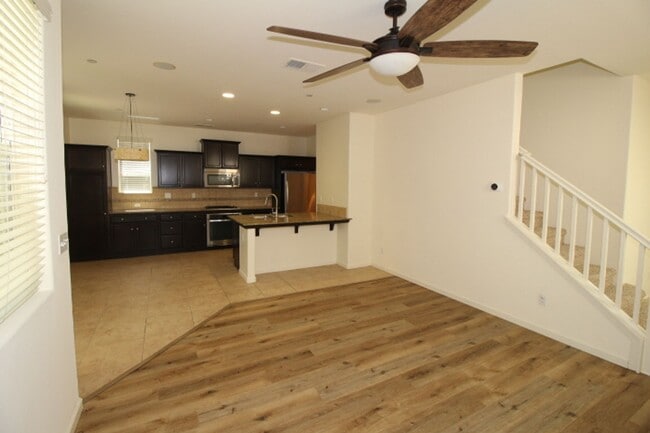 Foto del edificio - 1529 N Rendezvous Way