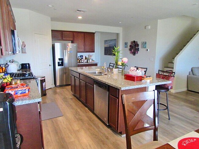 Foto del edificio - 1004 Fortuna St