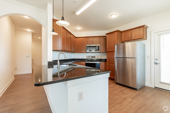 Cadencia - 3BR, 2BA - Preston Lake Apartments