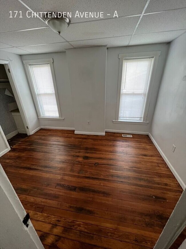 Foto del edificio - 171 Chittenden Ave