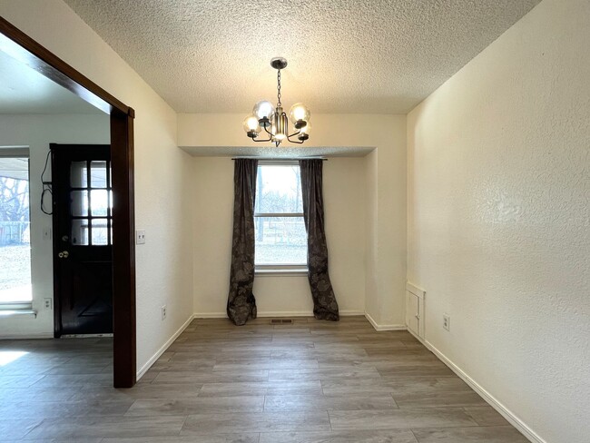 Foto del edificio - Welcome to your new home in Midwest City, OK!