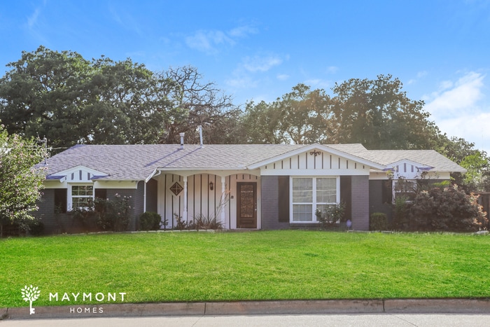 Primary Photo - 2316 Lynnhaven Rd
