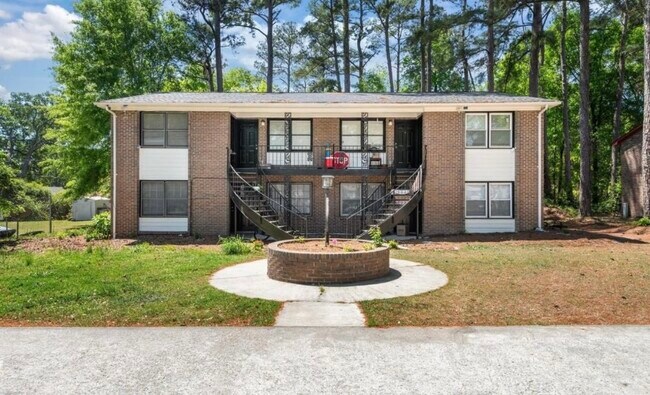 Building Photo - 215 Windsor Point Rd