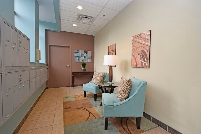 Sala de correo - 2700 Ashland Ave