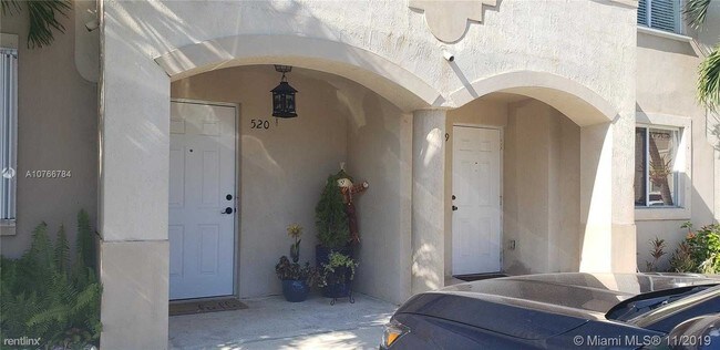 Building Photo - 2 br, 2 bath Condo - 6656 116 CT 520