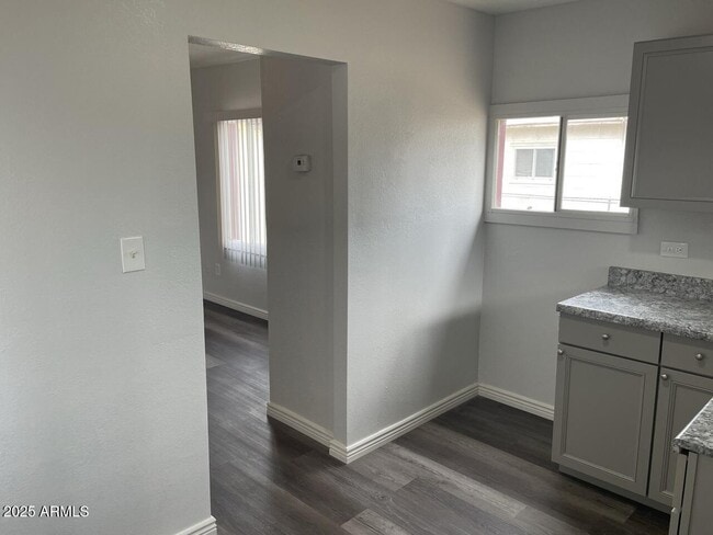 Building Photo - 737 S 2nd St