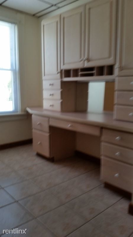 Building Photo - 2 br, 1 bath Apartment - 17 White Ct