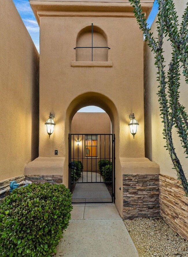 Foto del edificio - Gorgeous Townhouse in Pueblos at Alameda R...