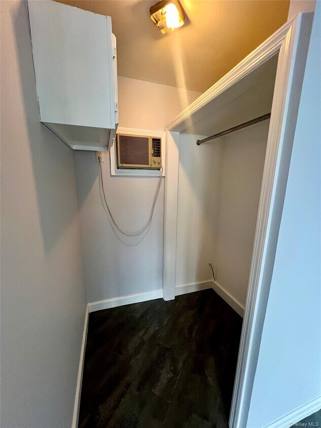 Foto del edificio - 1612-1616-1616 US-9W