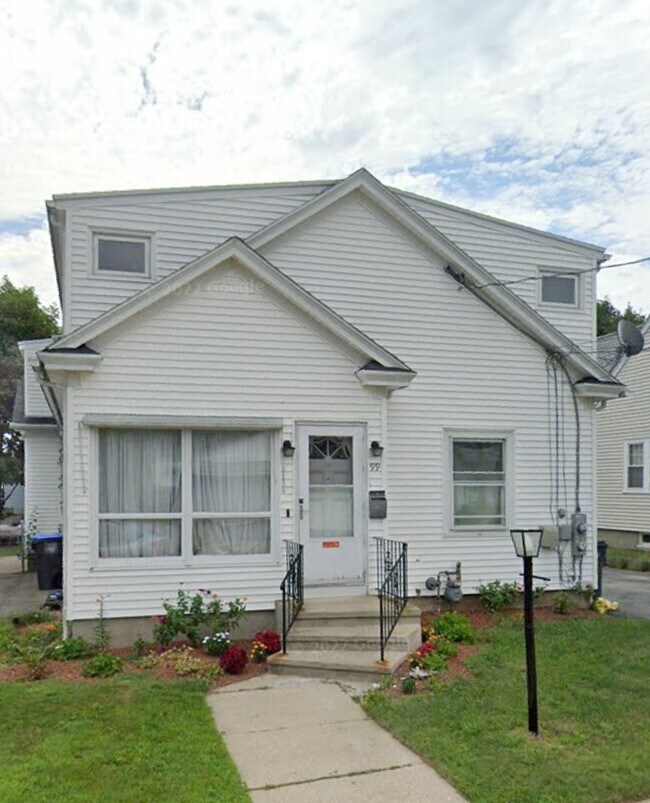 Building Photo - 99 Hazael St