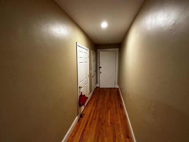 Foto del edificio - 3 bedroom in Brookline MA 02446