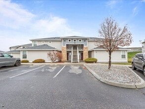 Building Photo - 6005 Chapel Hill Blvd