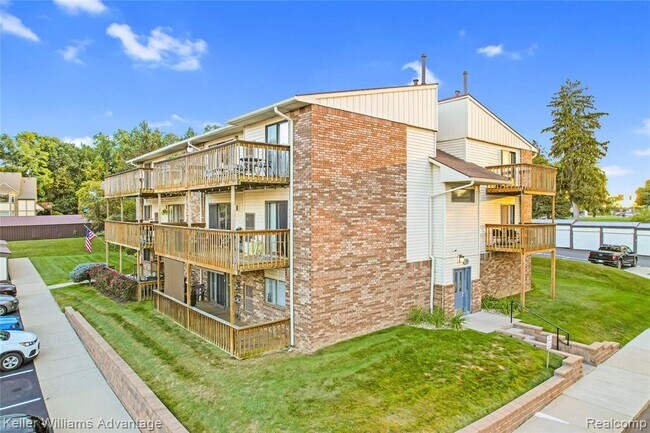 Foto del edificio - 855 S Pontiac Trail