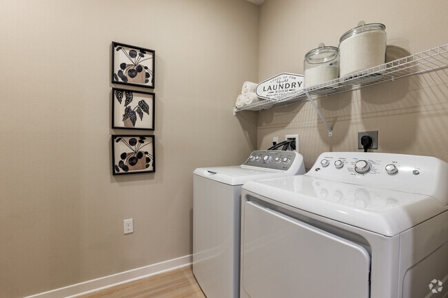 2 BR, 2 BA - 1,320SF - Bainbridge Nona North