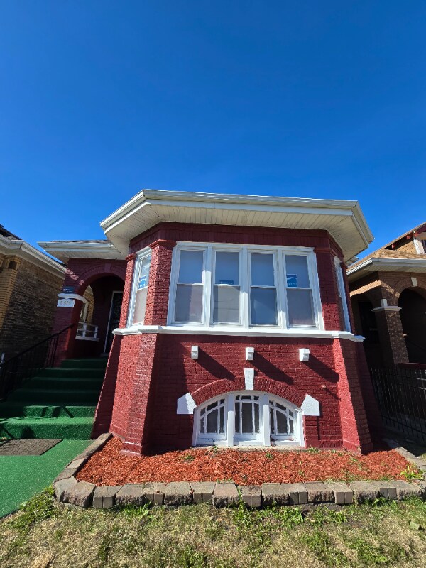 Foto del edificio - 8016 S Wolcott Ave