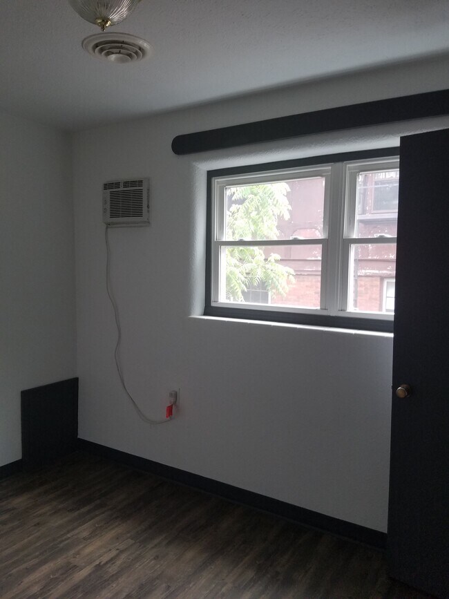 Bedroom - 440 W Main St