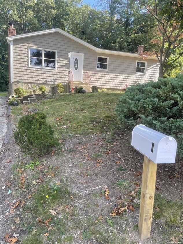 1 Woodhaven Dr, Sound Beach, NY 11789 House Rental in Sound Beach, NY
