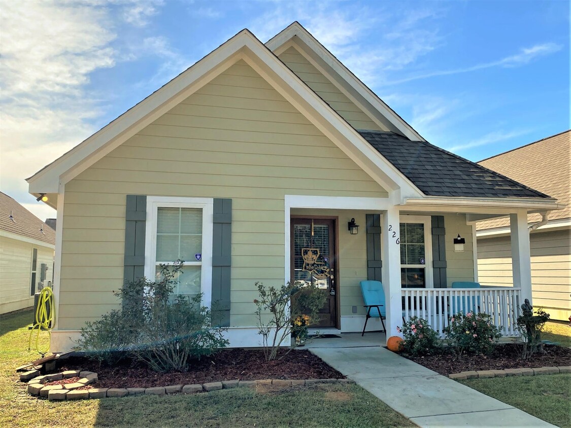 Foto principal - 226 Mount Pleasant Dr