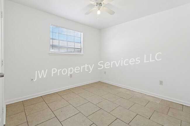 Foto del edificio - 204 Wilker Neal Ave