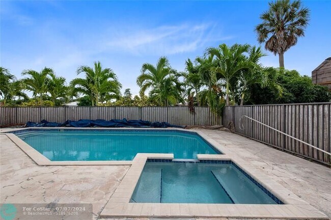 Foto del edificio - 6008 Linden Cir
