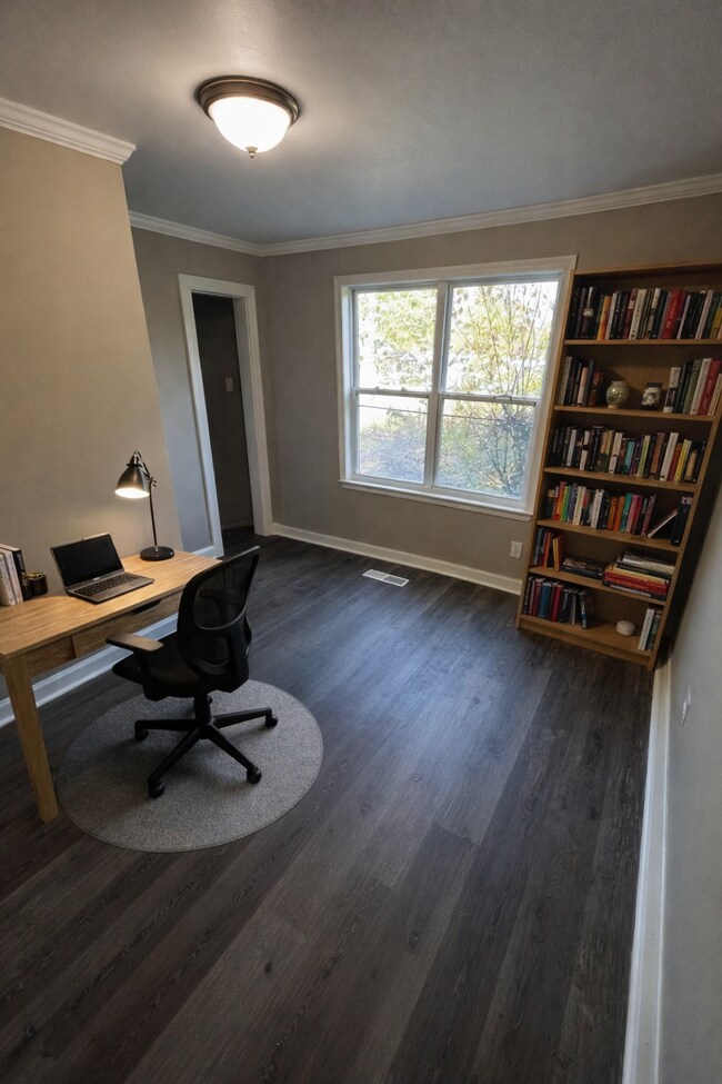 Building Photo - 808 Josephine St