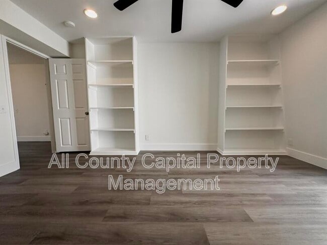 Building Photo - 2704 San Pedro St