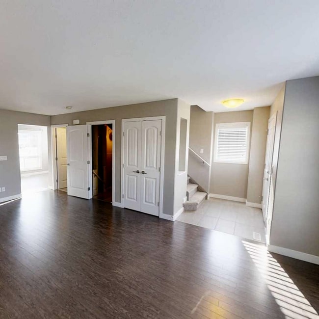 Building Photo - 8829-8896 96 Ave