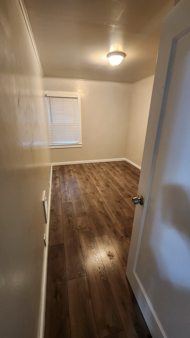 Bedroom #2 - 915 Hassett st