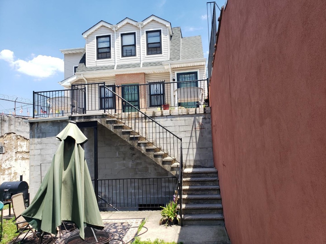 Foto principal - 115-29-115149 149th St