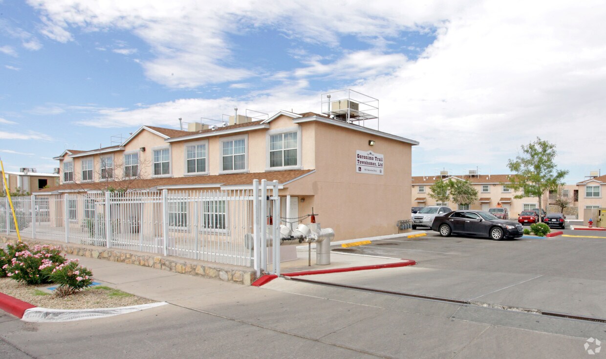 Primary Photo - Geronimo Trail Townhomes, LTD