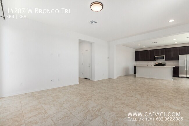 Building Photo - 14207 W Bronco Trl