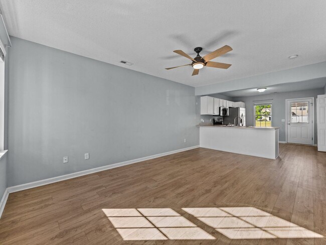 Building Photo - Welcome to Raymond's Landing!