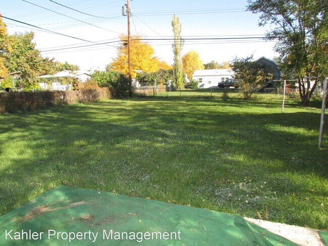 Building Photo - 3 br, 1 bath House - 104 Montana