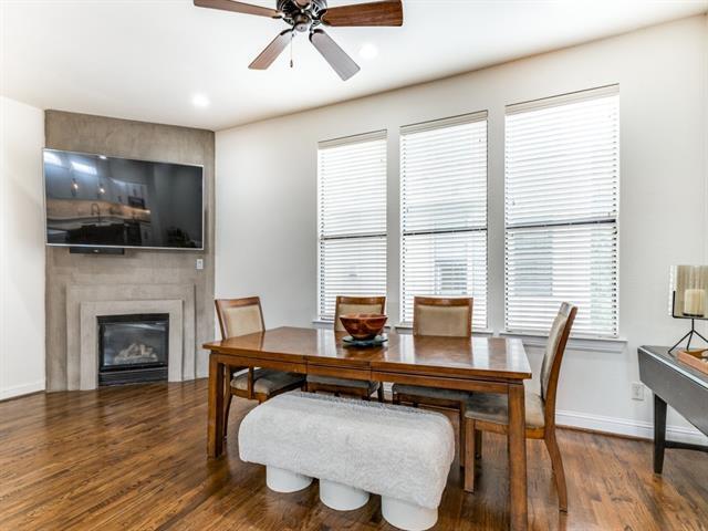 Building Photo - 7408 Coronado Way