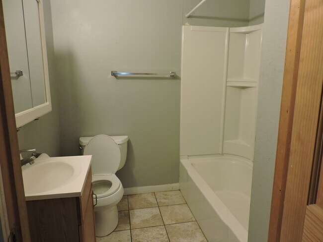 Foto del edificio - 2 bedroom, 1 bath house