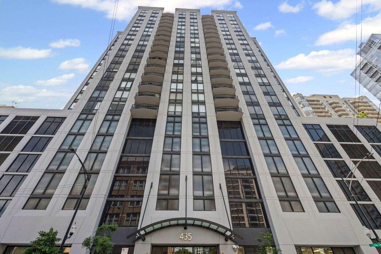 Foto principal - 435 W Erie St