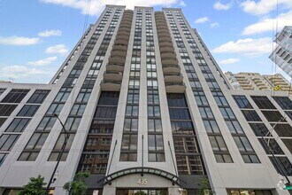 Building Photo - 435 W Erie St