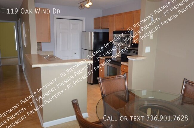 Building Photo - Kinderton 2 Bed 2 Bath Apartment