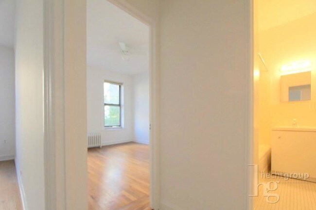 Foto del edificio - 355 E 86th St