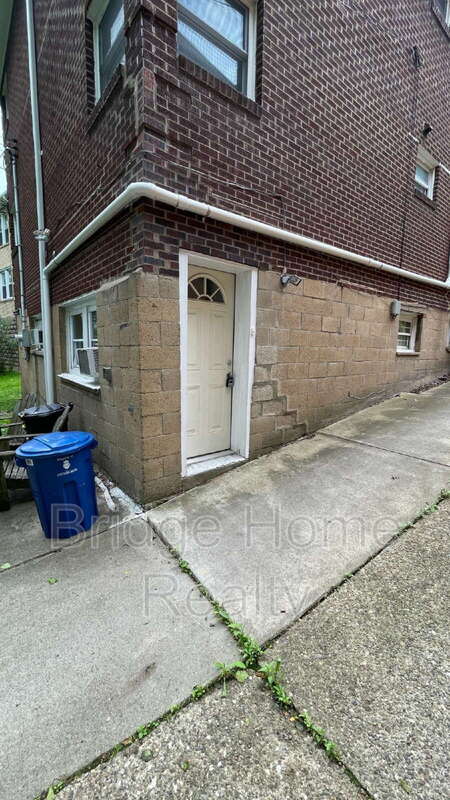 Foto del edificio - 3141 Beechwood Blvd