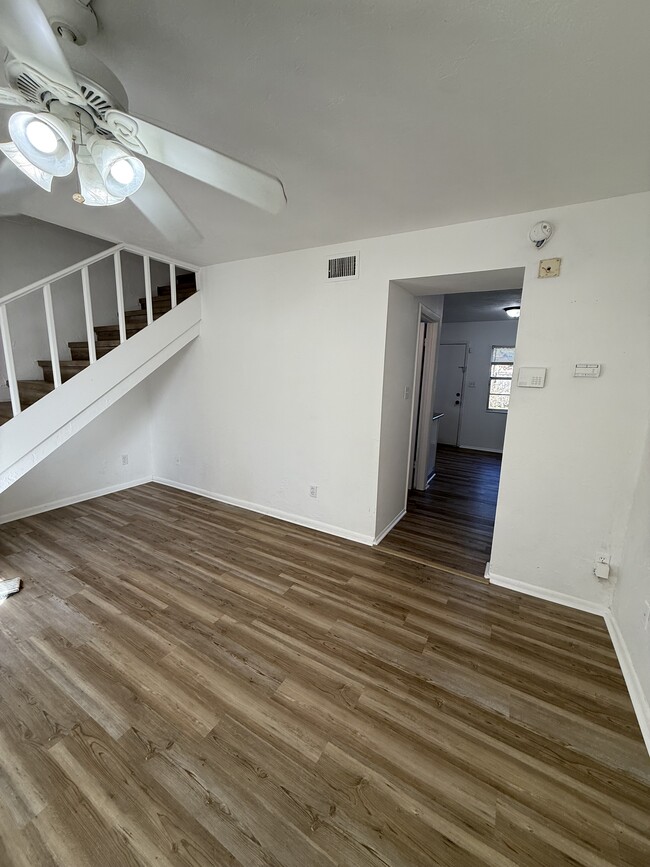 Foto del edificio - 3701 SW 30th Ter