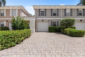 Building Photo - 5782 Cove Cir