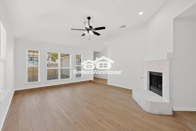 Foto del edificio - Renovated home in Frisco Ready to Be Your Home - 2 Month Leasing Special
