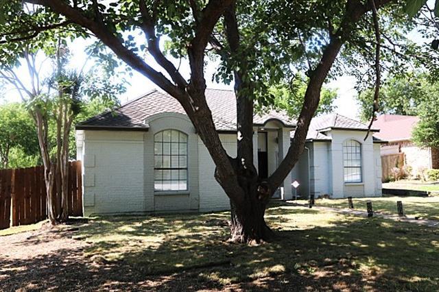 Building Photo - 2030 E Branch Hollow Dr