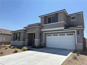 Building Photo - 4470 Hickory Ct