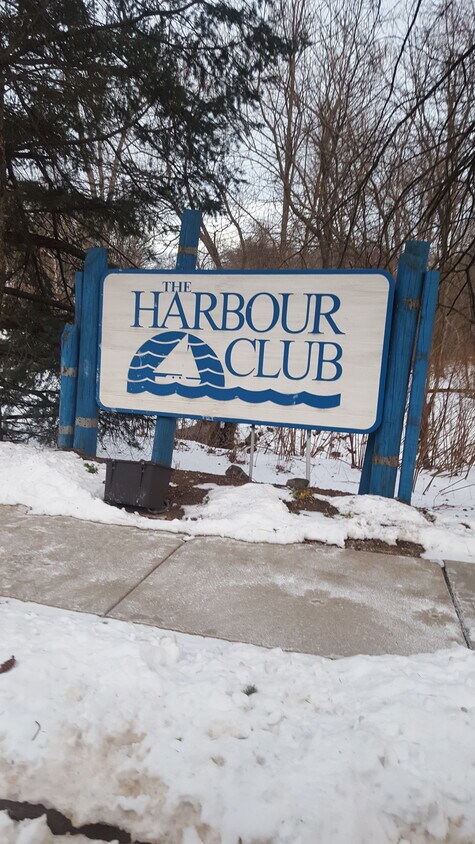 Primary Photo - 1302 Harbour Club Drive