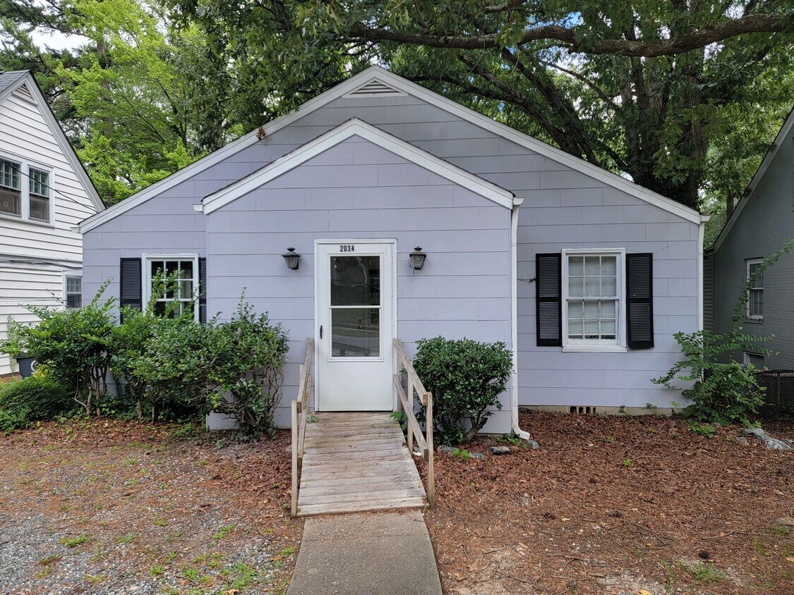 Foto principal - 2034 Walker Ave